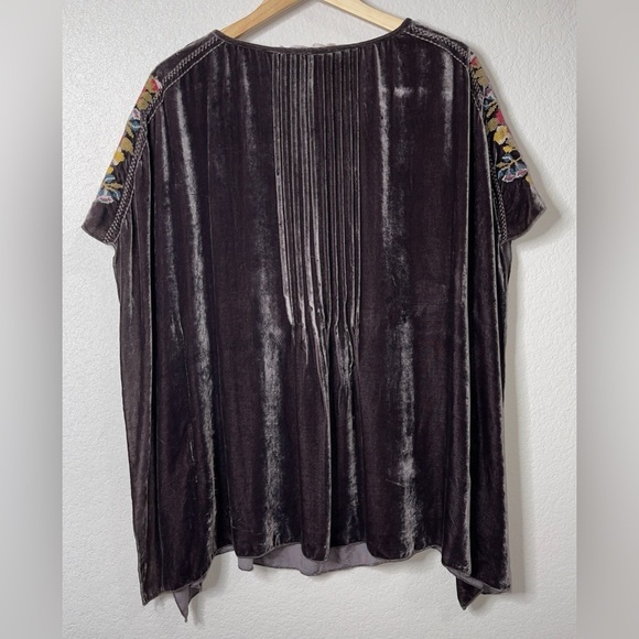 Johnny Was Joy Velvet Pintuck Poncho Embroidered Rose Brown Size XS - Picture 6 of 10